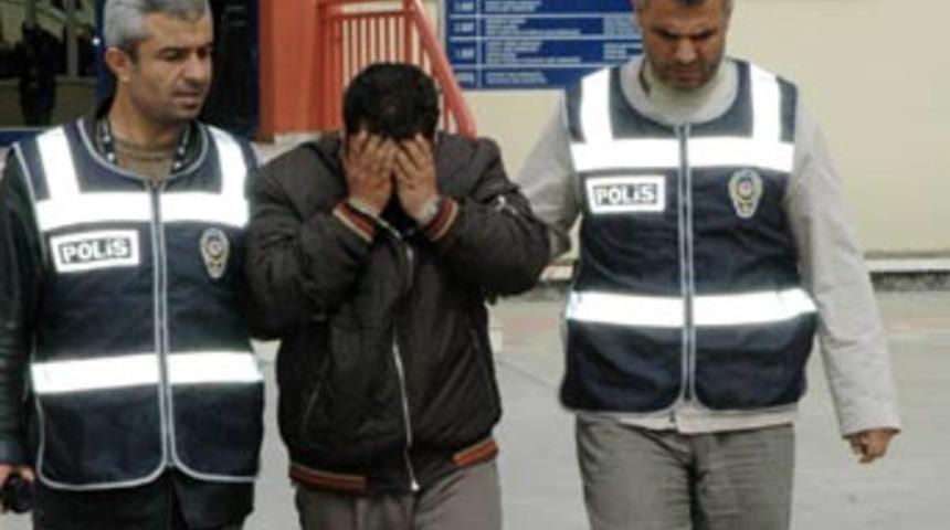 9 &ccedil;ocuğu dolandıran zanlı yakalandı