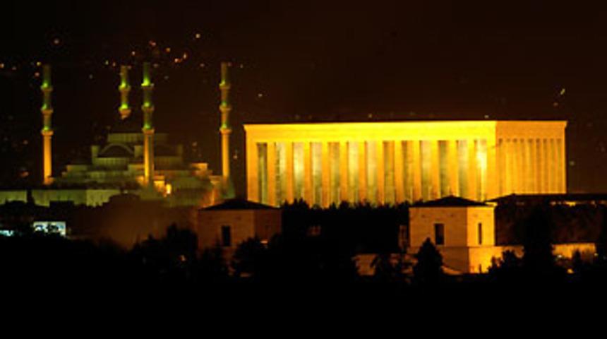 "Fotomontaj mı, değil mi?" tartışması