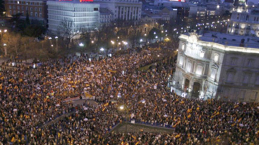 İspanya'da ter&ouml;r karşıtı protesto