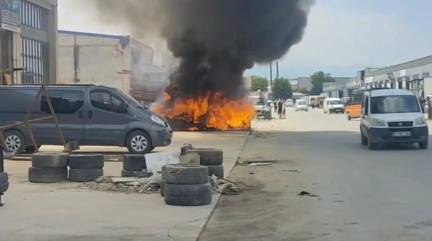 Sanayi sitesinde korkutan yangın