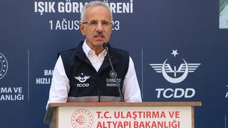 O iki il arası seyahat süresi 1,5 saate düşüyor! Bakan Uraloğlu Türkiye'nin en uzun demir yolu tüneli diyerek duyurdu