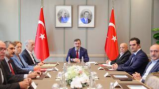 Cumhurbaşkanı Yardımcısı Cevdet Yılmaz'dan OVP mesajı! En önemli hedefimiz olacak diyerek duyurdu