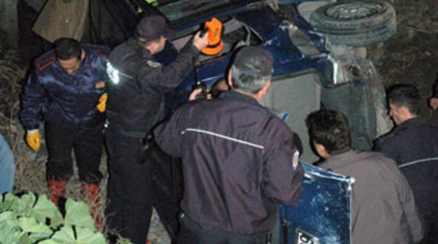 Sıkışan ara&ccedil;tan g&uuml;&ccedil;l&uuml;kle kurtarıldı