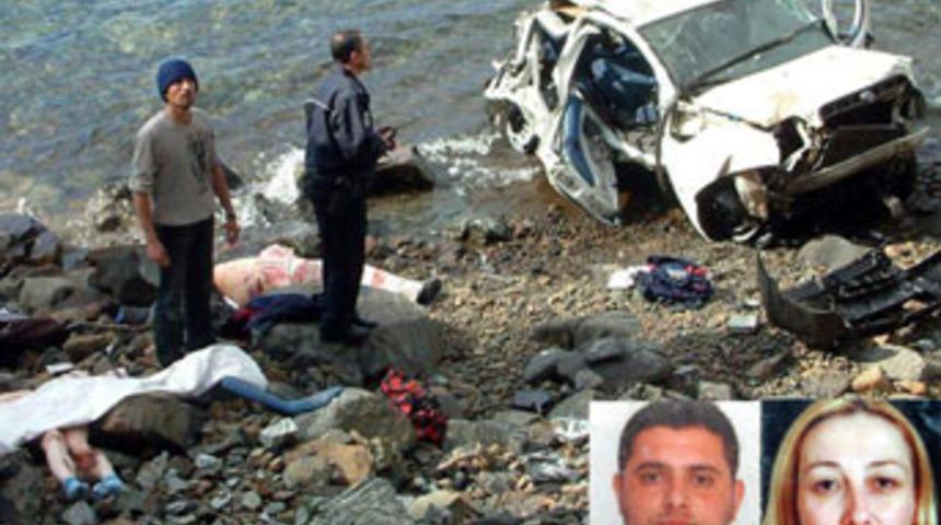 Denize u&ccedil;an ara&ccedil;tan 2 ceset &ccedil;ıktı