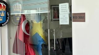 Son dakika: İzmir'de İsveç Konsolosluğu'na silahlı saldırı! 1 Türk vatandaşı ağır yaralandı