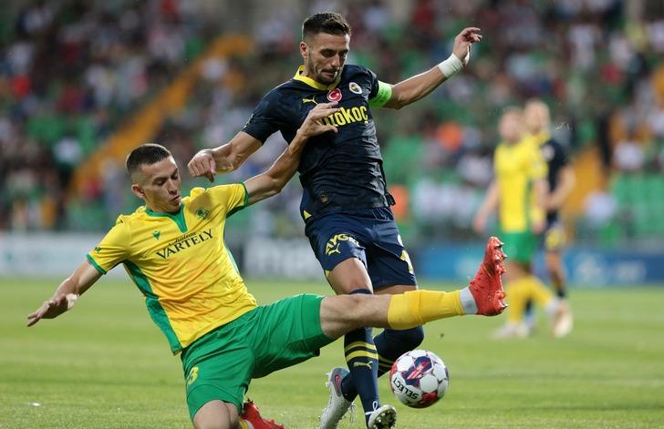 Zimbru'yu 4-0 mağlup edene Fenerbahçe için spor yazarları öyle şeyler dedi ki... "Bu Fener bambaşka" G5