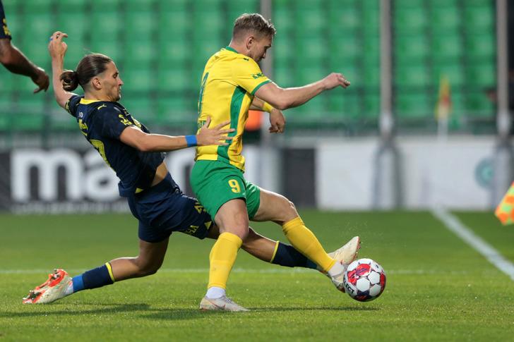 Zimbru'yu 4-0 mağlup edene Fenerbahçe için spor yazarları öyle şeyler dedi ki... "Bu Fener bambaşka" G3