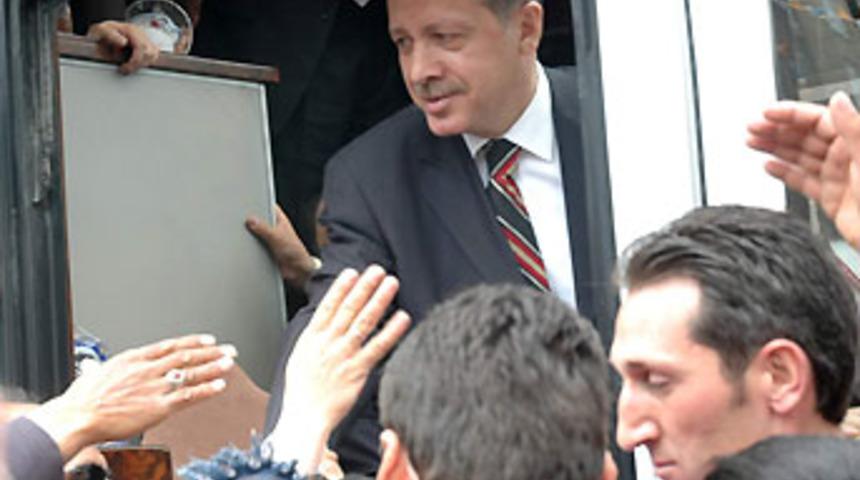 Başbakan'ın aracını şıkıştıran şof&ouml;re dava