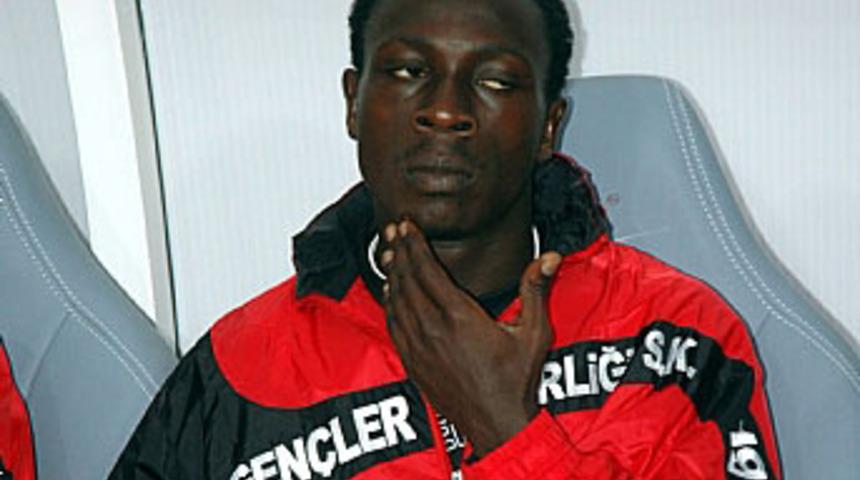 GB, futbolcularının a&ccedil; kaldığını yalanladı