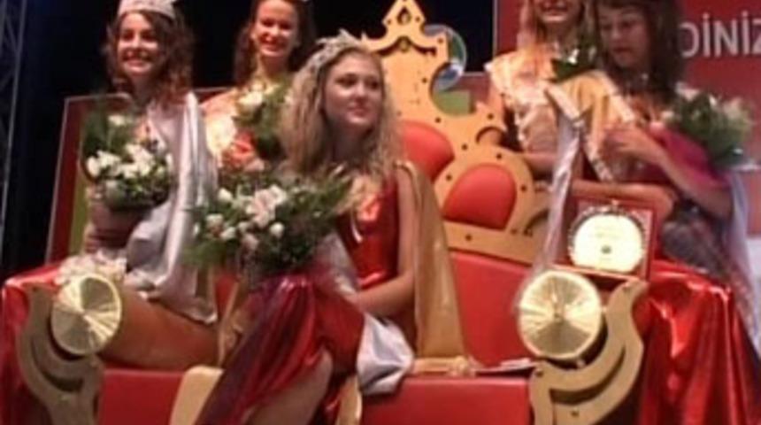 Karnaval g&uuml;zelleri y&uuml;rek hoplattı