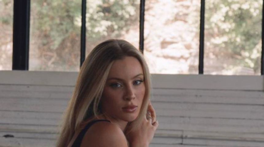 Sosyal medya fenomeni Daisy Keech sevgilisiyle aşka geldi! Romantizm kıyıya vurdu... “Aşktan yanmak budur”