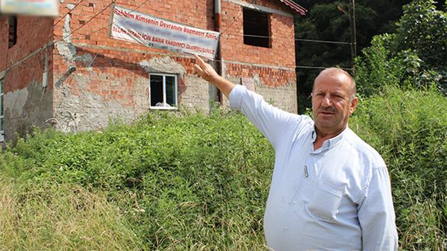 Yer: Rize... Görenler önce şaşkına dönüyor sonra gülüyor: Allah rızası için bana yardımcı olur musunuz?