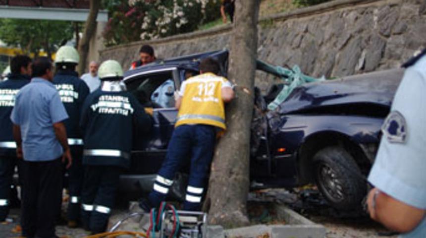 Kaza yapan şof&ouml;r&uuml;n yerine ge&ccedil;en yandı!