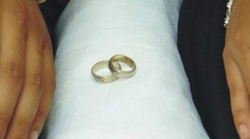 D&uuml;nyanın ilk "boşanma fuarı"