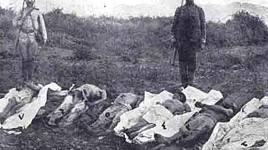 Soykırımı reddeden yazar konuşuluyor