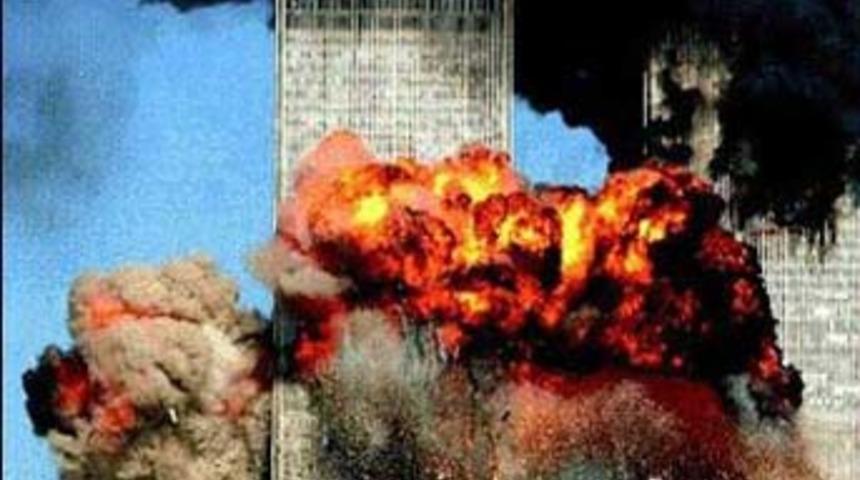 İkiz Kuleler'in &ccedil;&ouml;k&uuml;ş&uuml; en unutulmaz sahne