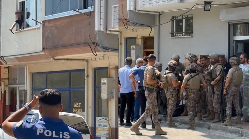 Evinin balkonundan polislere ateş açtı! Cinnet getiren şahıs için özel harekat devreye girdi