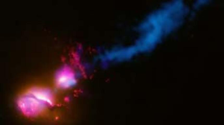 İlk kez bir g&ouml;kcismi komşu galaksiye "saldırdı"