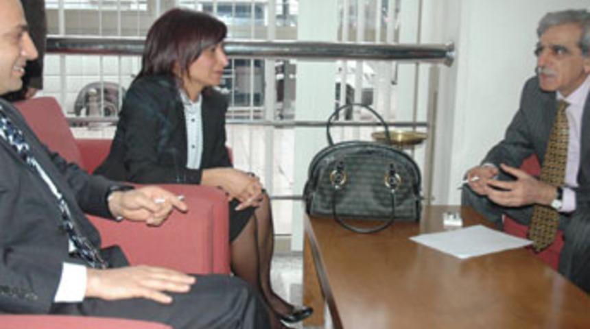 Yemin t&ouml;reninde g&ouml;zler DTP'de