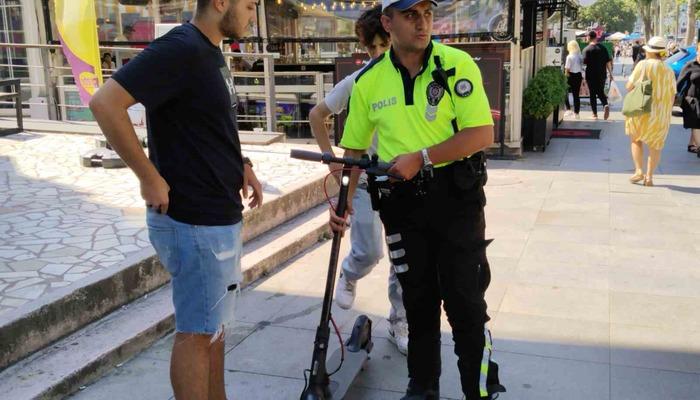 SCOOTER HIZ SINIRI 2023: Elektrikli scooter hız sınırı nedir, kaç km gider? Kadıköy, Şişli, Beşiktaş, Beyoğlu ve Fatih için yeni düzenleme!