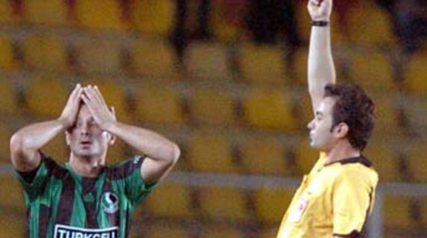 Cem Deda'dan skandal g&ouml;r&uuml;şme