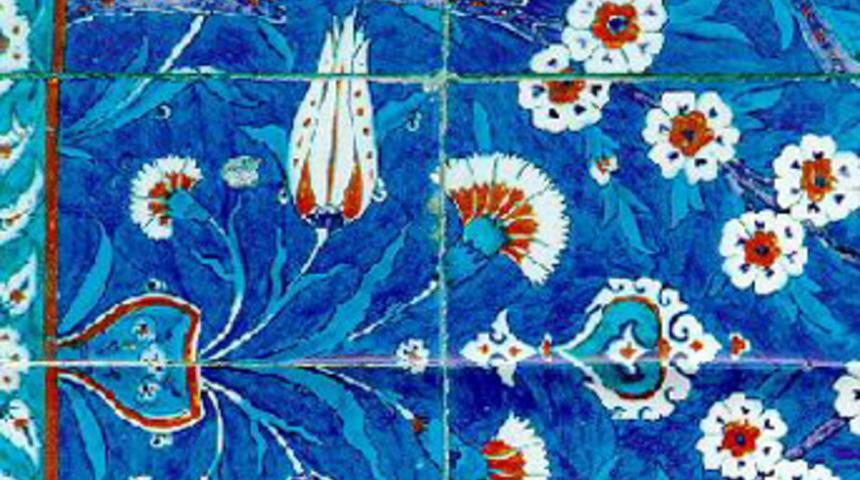 İstanbul'dan &ccedil;alınan 2 &ccedil;ini pano Londra'da bulundu