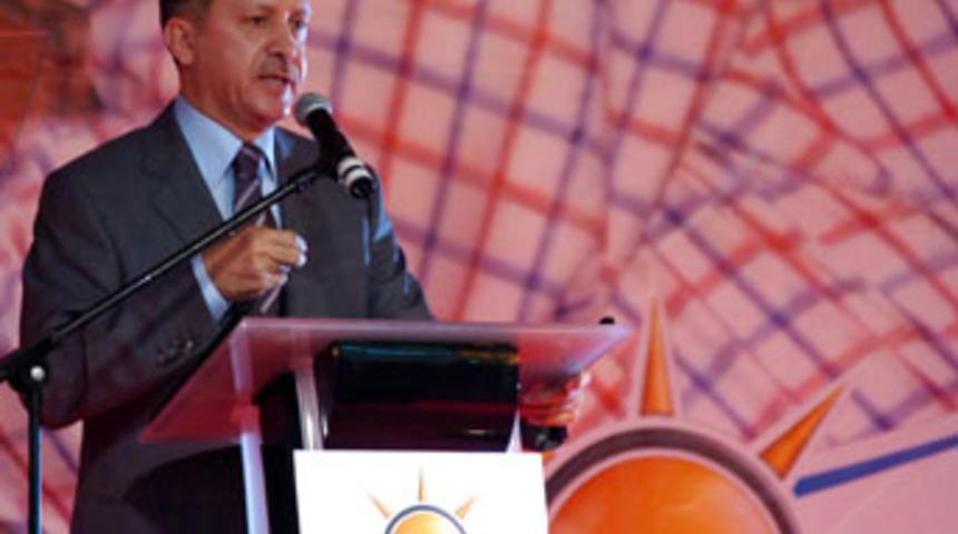 "Irak vurulurken kimse kimseden izin almadı"