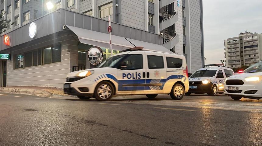 Mersin'de uyuşturucu satıcılarına yönelik operasyonda 27 zanlı yakalandı