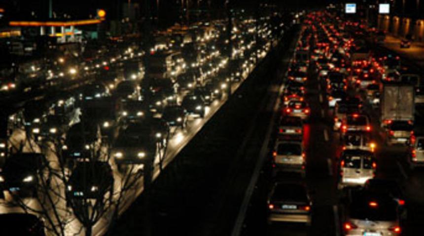 İstanbullu akşam yolda kaldı