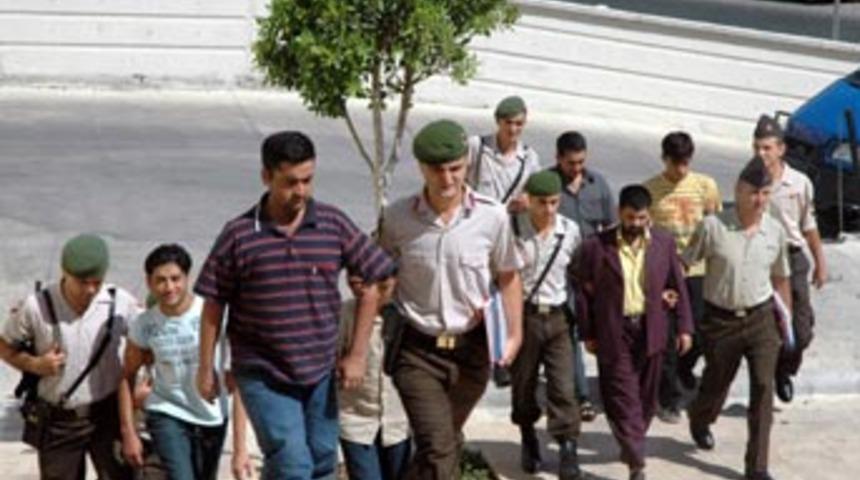 Van'da ka&ccedil;ak şahıs operasyonu