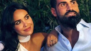 Göğüs dekoltesindeki detay dikkat çekti! Zeynep Sever eşi Volkan Demirel'e mesajla gönderme yaptı