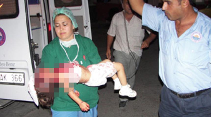 D&uuml;ğ&uuml;nde maganda dehşeti: 12 yaralı