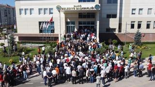 Çalışanlara yüzde 103 zam! En düşük maaş 20 bin lirayı aştı, belediye başkanı böyle karşılandı