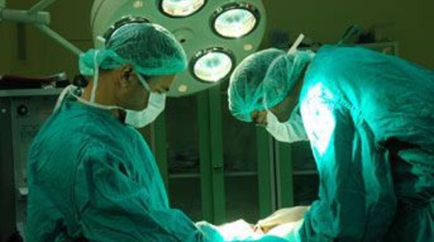 1,5 yaşındaki bebeğe organ nakli