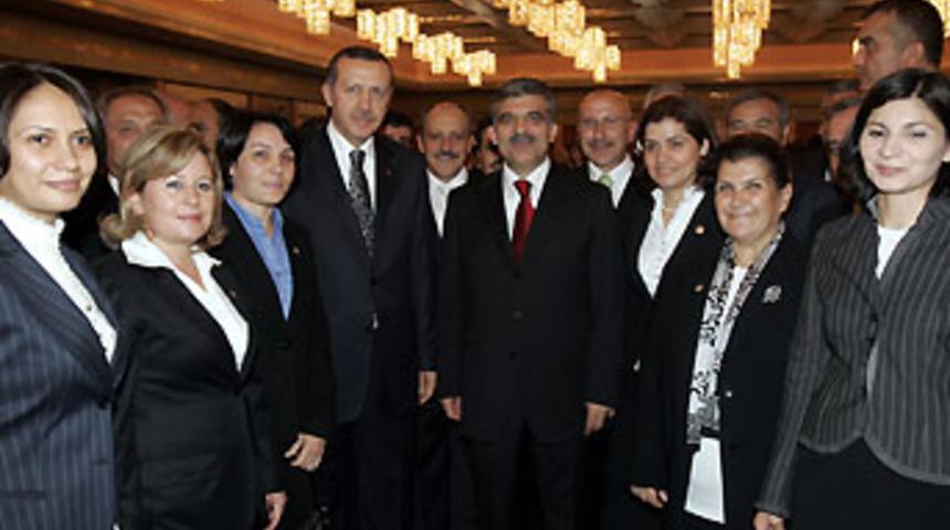 Cumhurbaşkanı Gül, Erdoğan'ı geçti