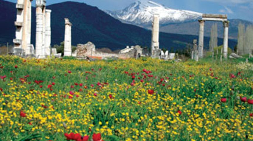 "101 Yer, 101 Renk" sergisinde muhteşem g&uuml;zellikler