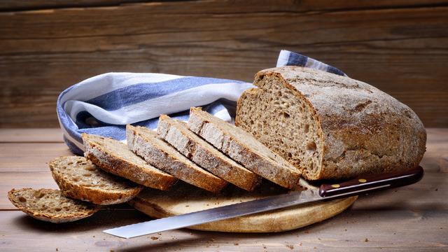 Tam buğday ekmeğinin faydaları nelerdir? Tam buğday unu ekmek kilo aldırır mı?	