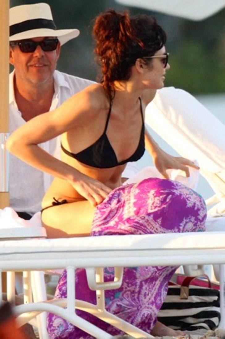 Bond kızı yine çok seksi! G2