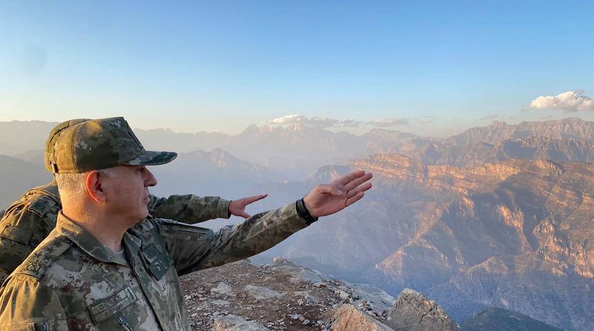 Son dakika... YAŞ toplantısı sona erdi: TSK'nın yeni komuta kademesi açıklandı... Genelkurmay Başkanı Metin Gürak oldu!