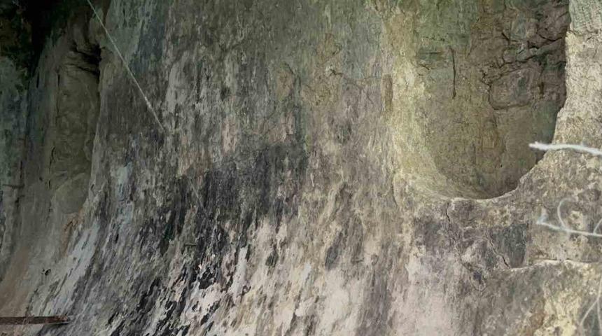 Okul bahçesinin altında bulundu... Bağcılar'da tarihi şapel keşfedildi!