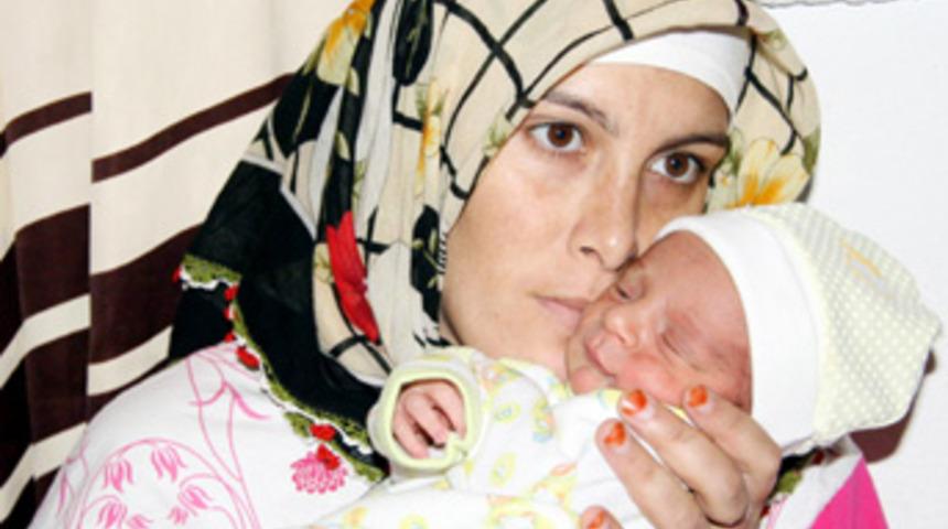 &Ccedil;ocuğunun &ouml;ld&uuml;ğ&uuml; g&uuml;n yeniden anne oldu