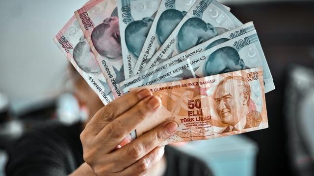 Erken emekliliğin formülü İş Kanunu’nda gizli! ‘EYT’yi kaçırdım’ diye üzülenlere yeni fırsat: Sigorta girişi 8 Eylül 1999 öncesi olanlar…