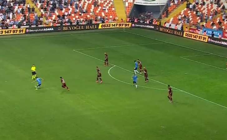 Belhanda'nın 90+8'de kaleden kaleye attığı geri pas olay oldu! Herkes onu paylaşıyor G1