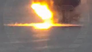 Rus savaş gemisi Karadeniz'de vuruldu... Bölgeden ilk görüntüler geldi!