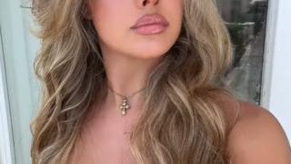 Göğüs ölçüleri nedeniyle yapılan yorumlara isyan etti! “Küçük göğüslerime yorumlardan bıktım”