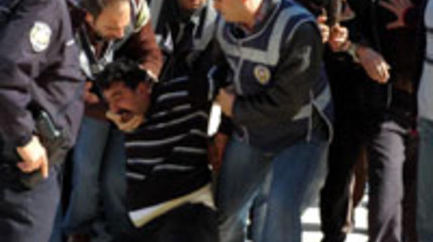 İşadamlarına şantaj &ccedil;etesi yakalandı