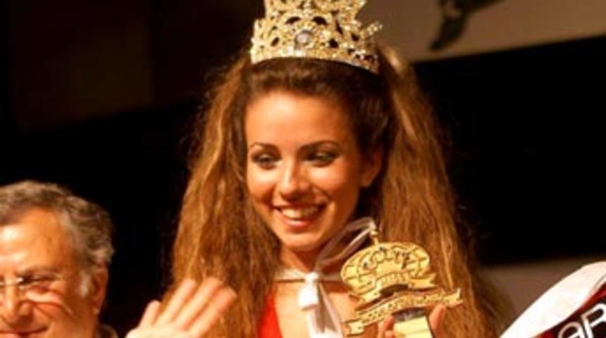 Mankenler Krali&ccedil;esi Bige Yıldırımer se&ccedil;ildi