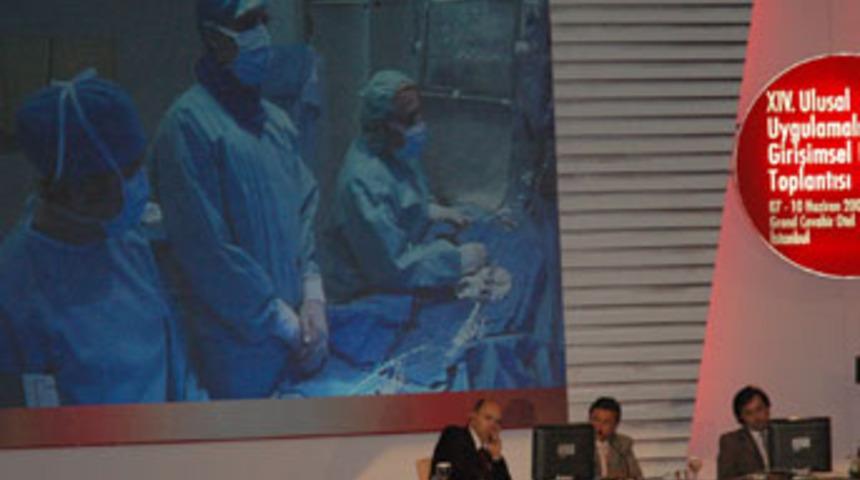 Canlı yayında kalp ameliyatı