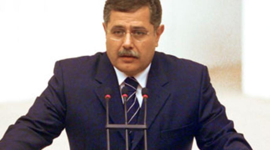 Anavatan'da istifa