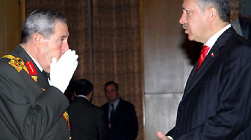 "TSK'nın kime bağlı olduğu" tartışılıyor